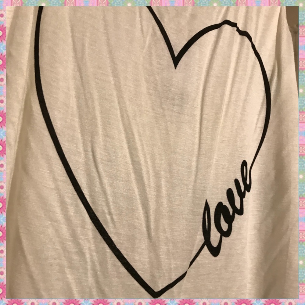 👑NEW👑 F21 Hi-Low LOVE Tank